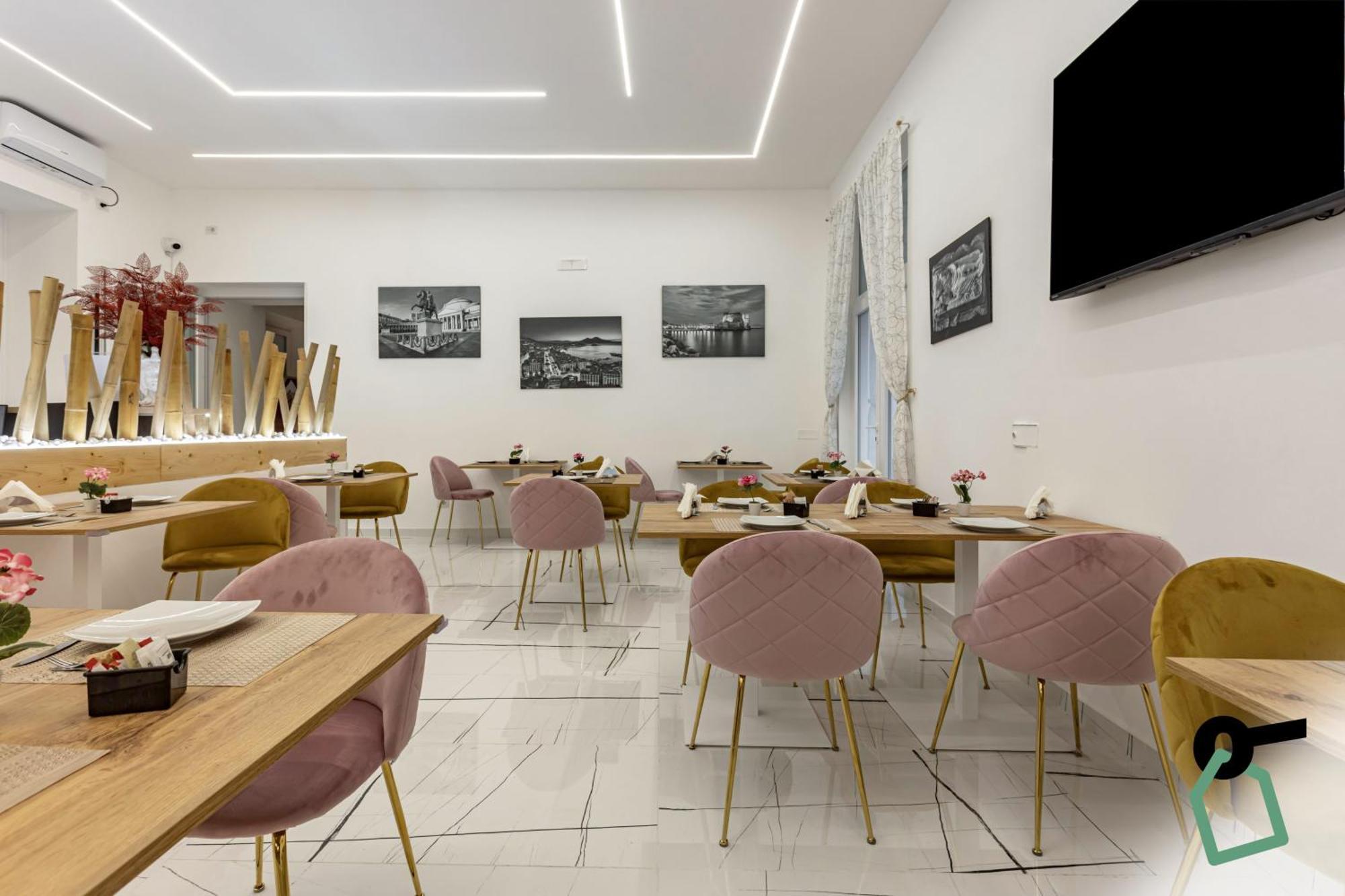 Hotiday Room Collection - Napoli Sant'Arcangelo Exterior photo