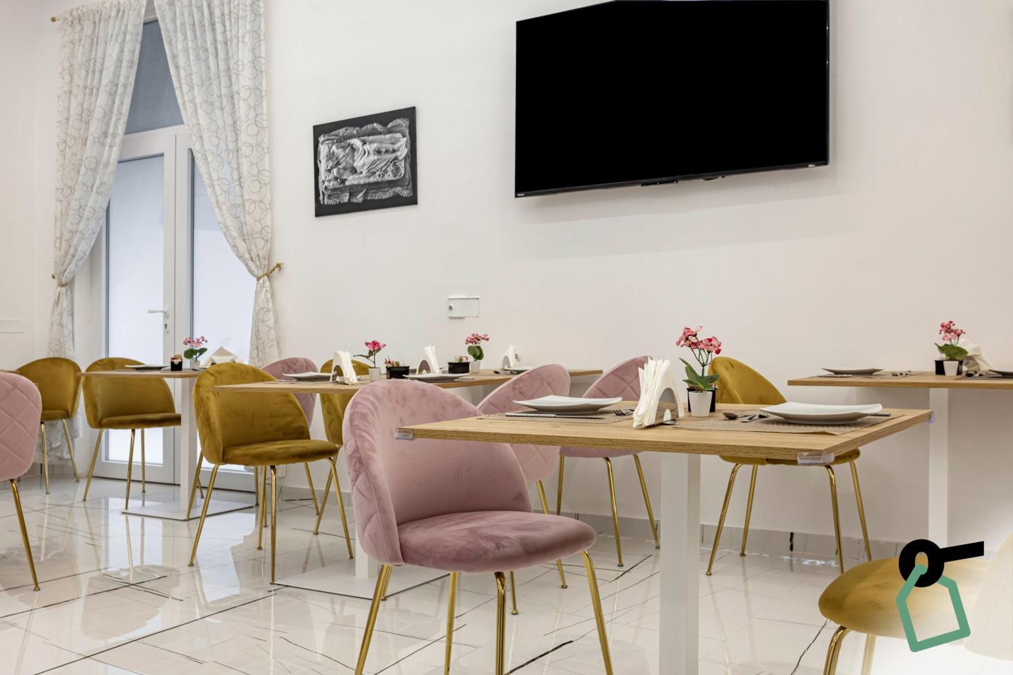 Hotiday Room Collection - Napoli Sant'Arcangelo Exterior photo