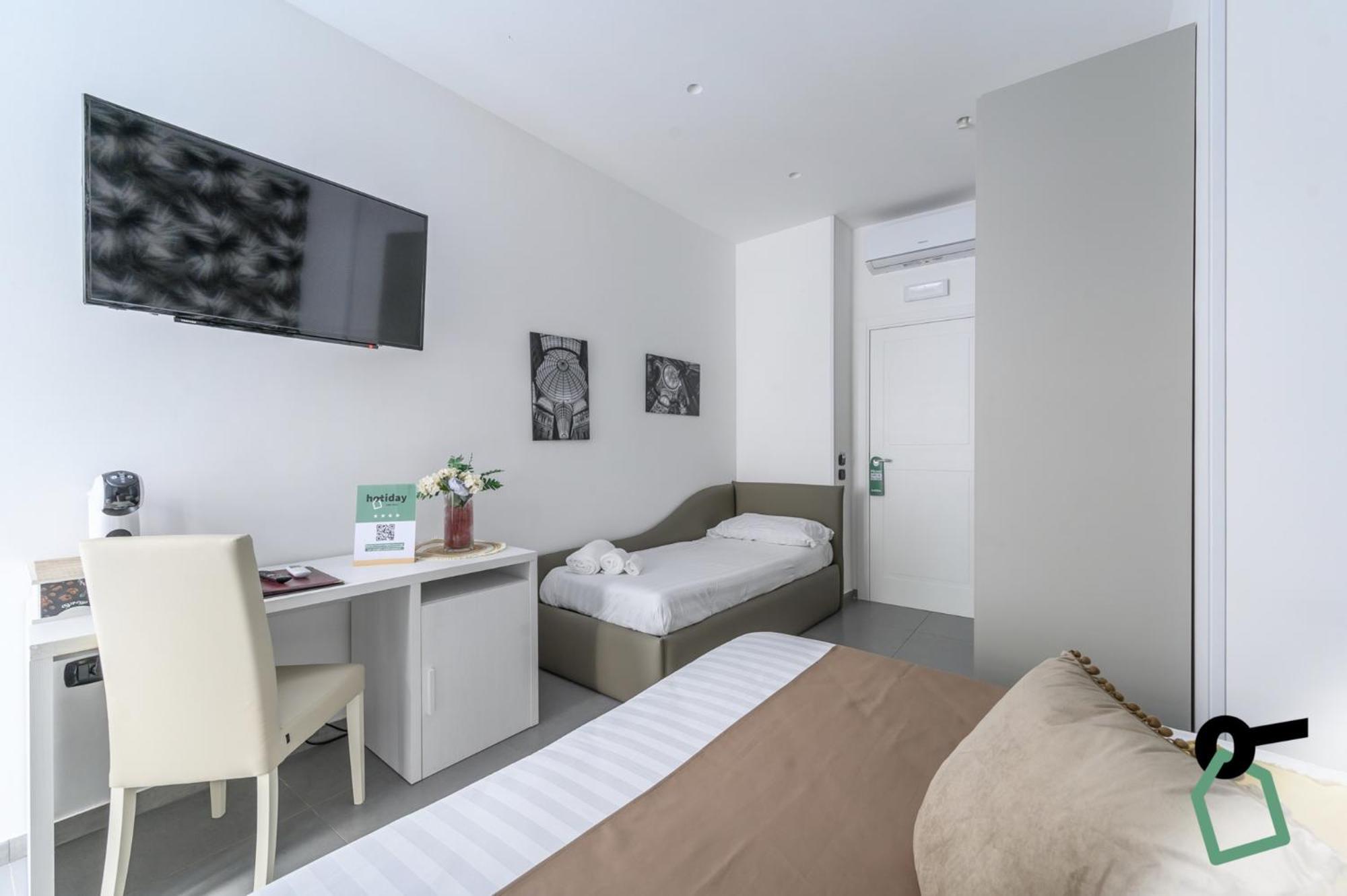 Hotiday Room Collection - Napoli Sant'Arcangelo Exterior photo