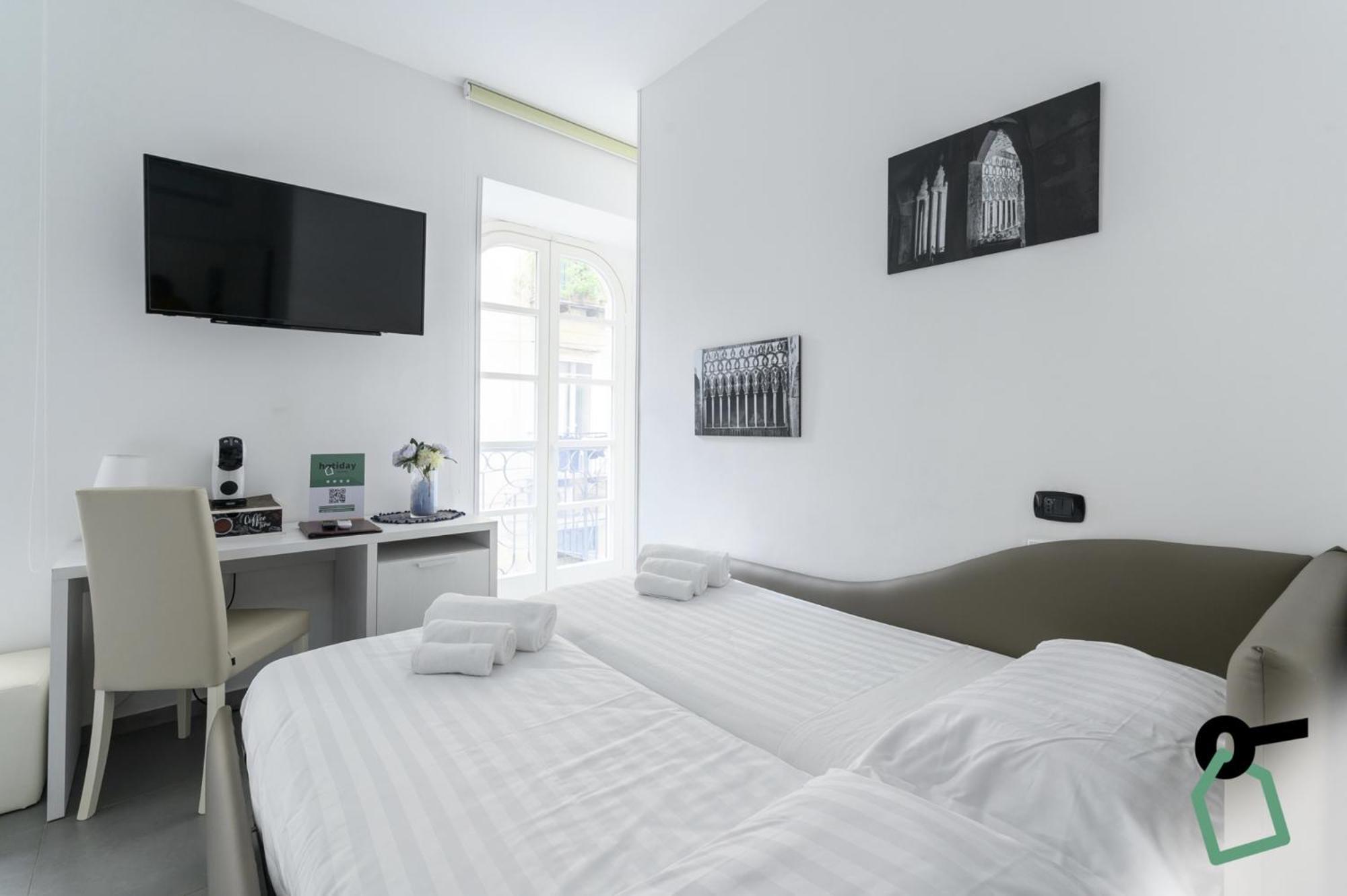 Hotiday Room Collection - Napoli Sant'Arcangelo Exterior photo